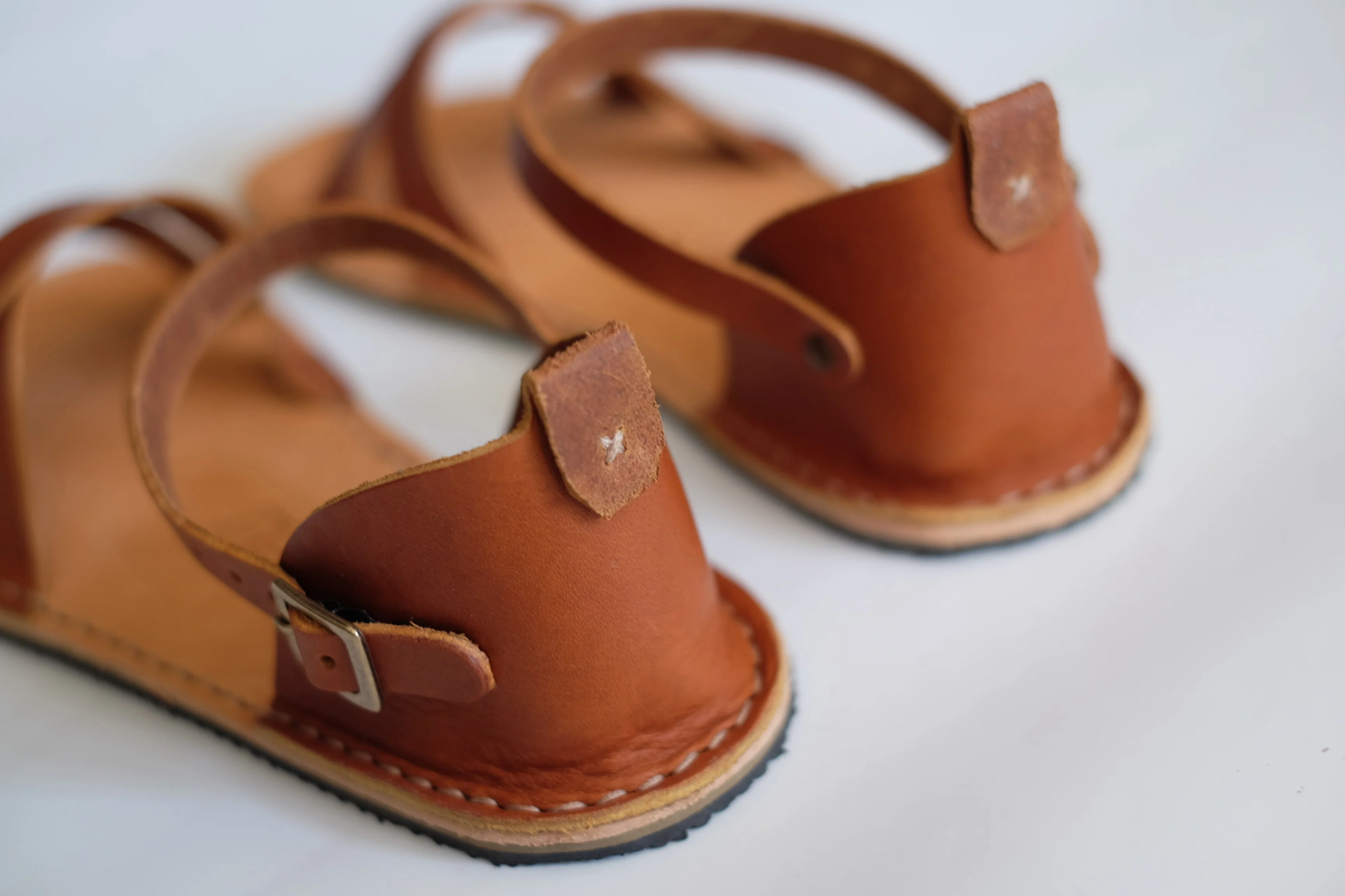 Febo Cross Barefoot - Ambra - Image 6