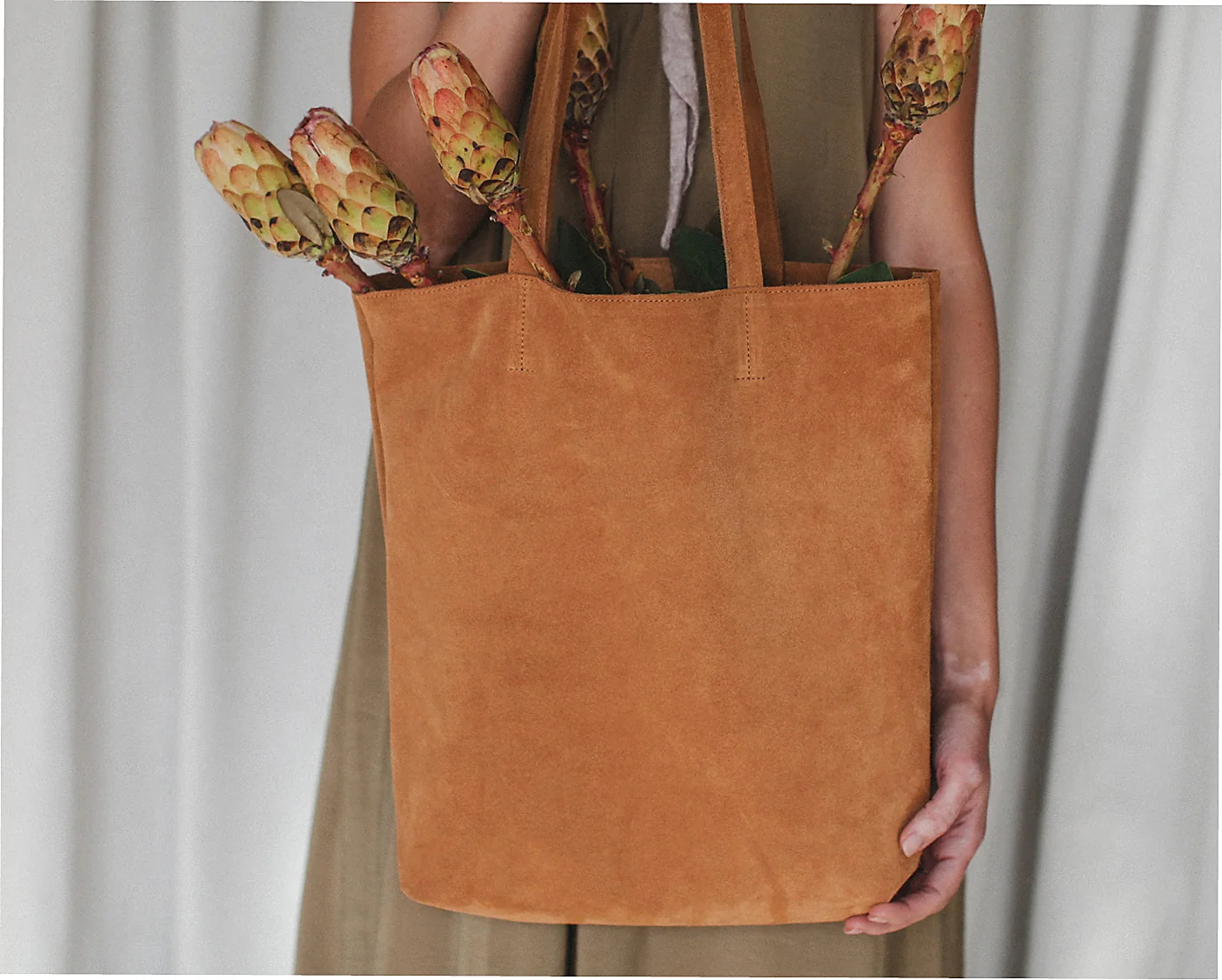 M Tote Bag - Ambra