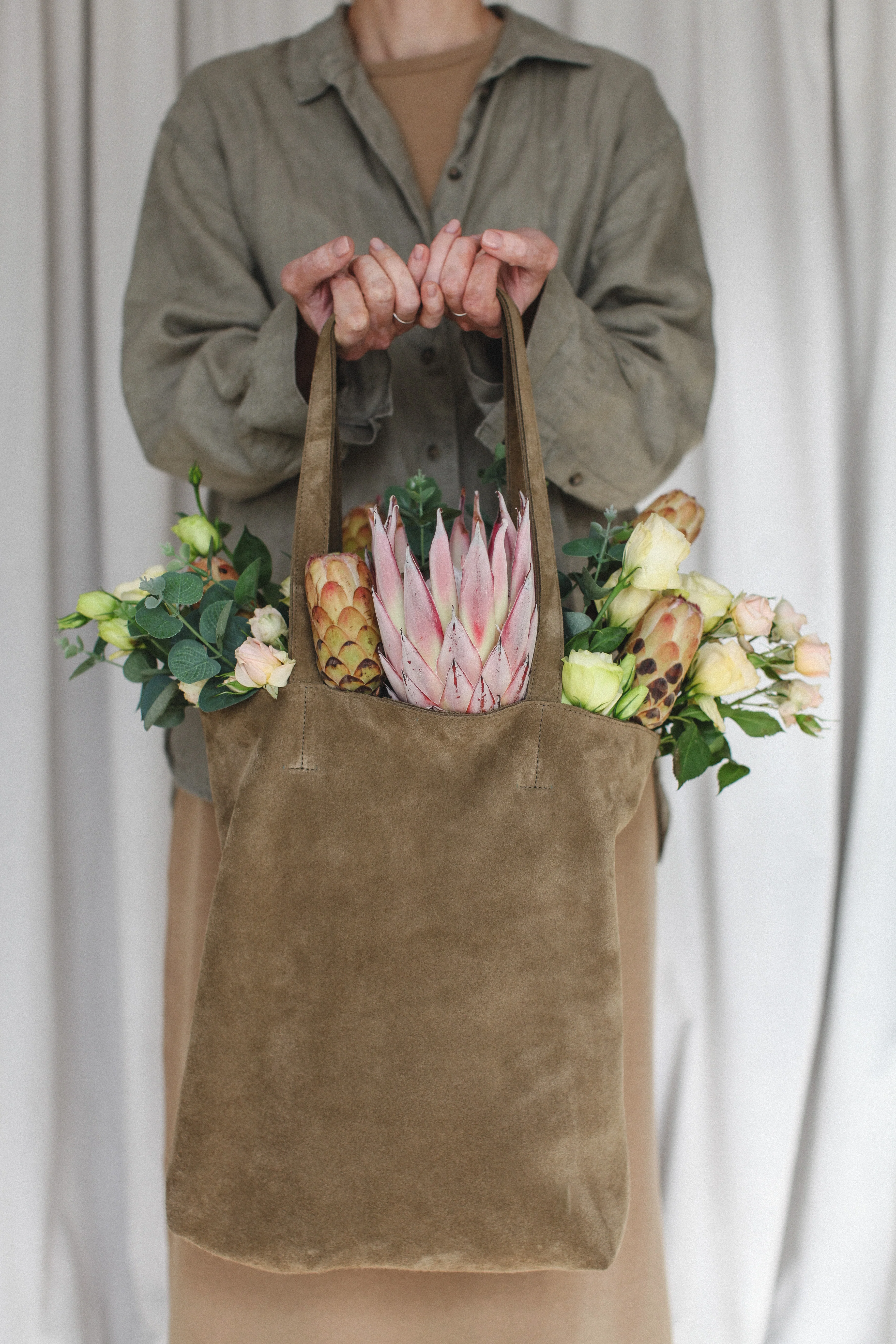 M Tote Bag - Tundra - Image 4