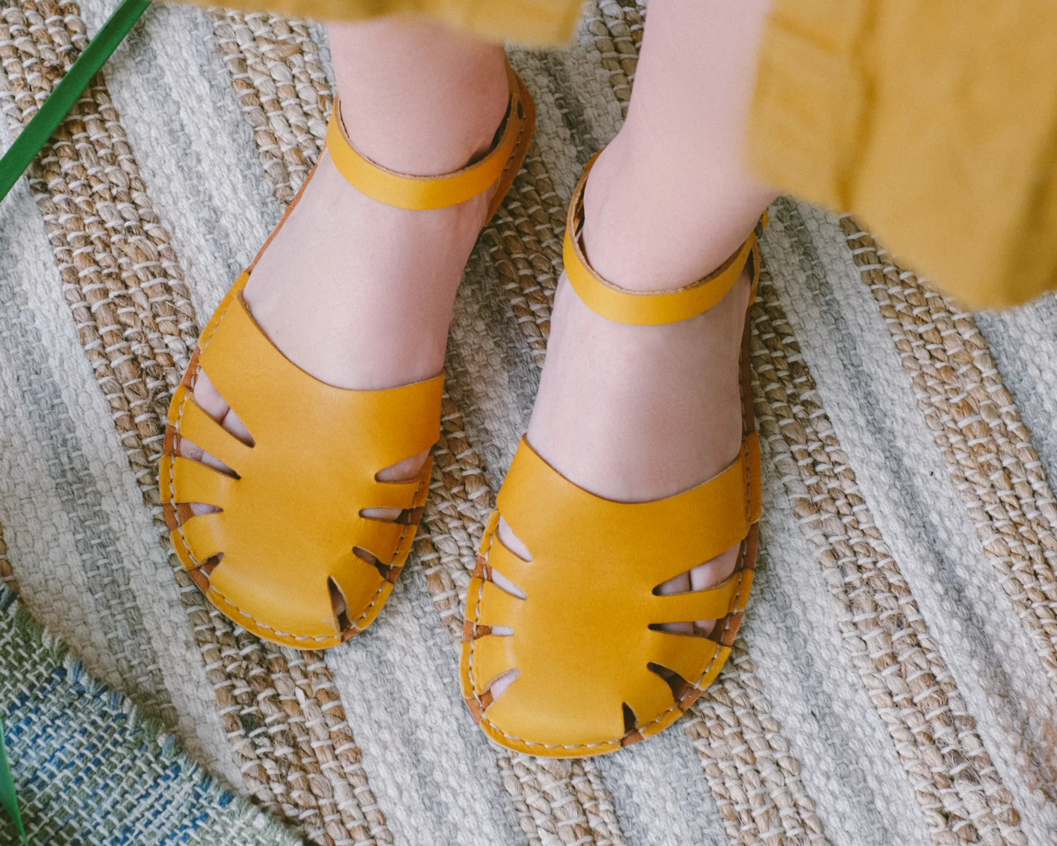 Monstera - Mustard