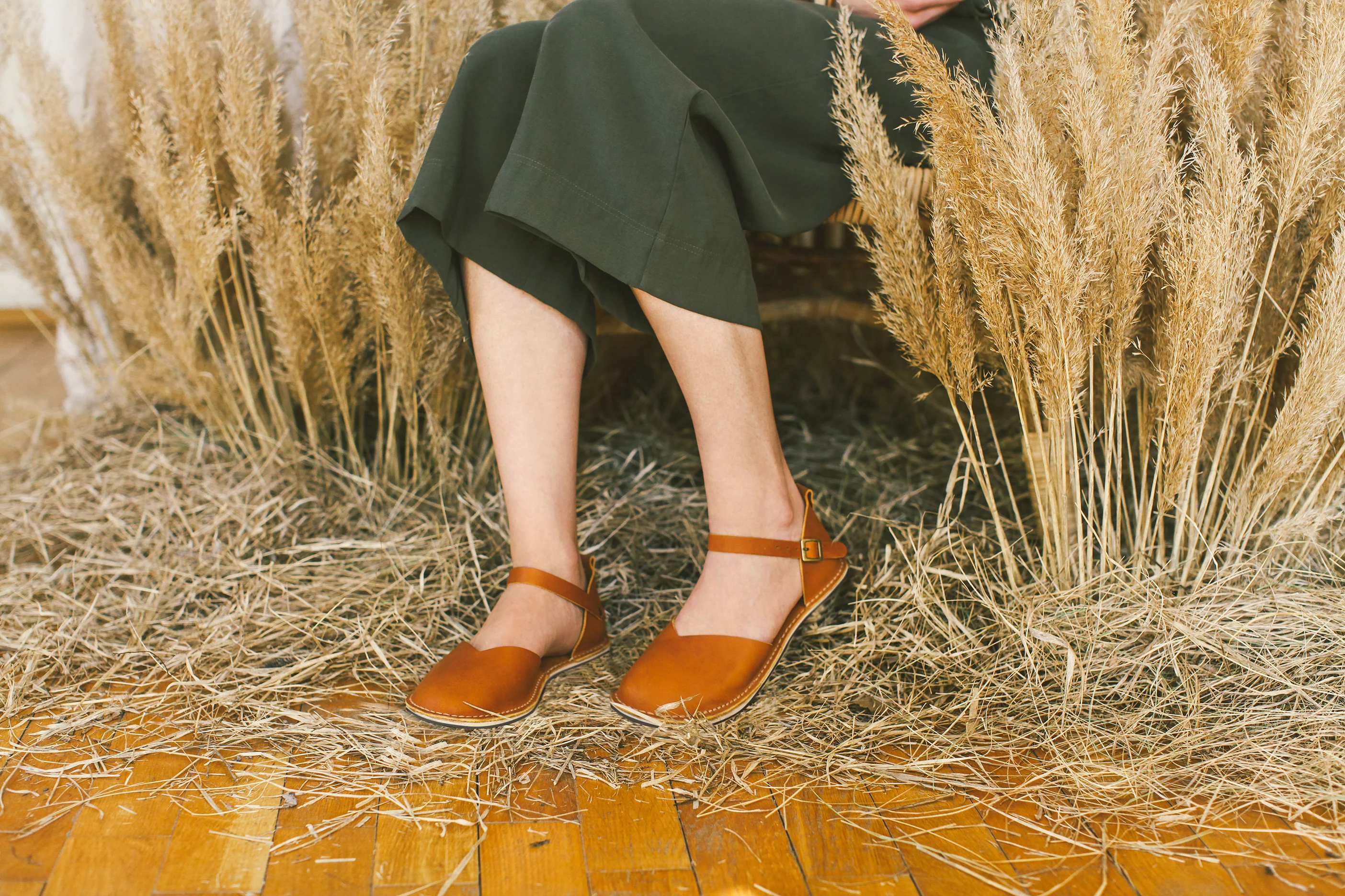 Trevi Leaf Barefoot - Ambra - Image 10