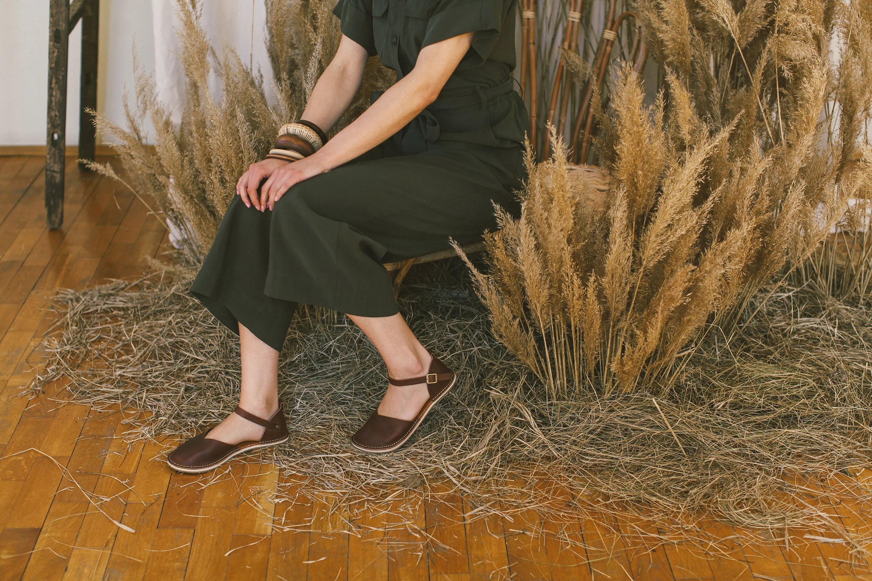 Trevi Leaf Barefoot - Bunker - Image 6