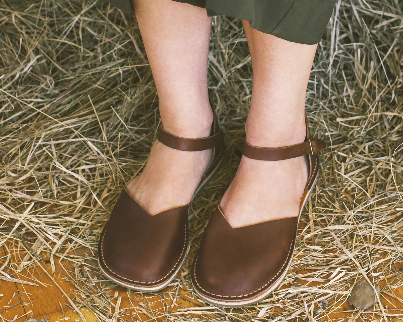 Trevi Leaf Barefoot - Bunker